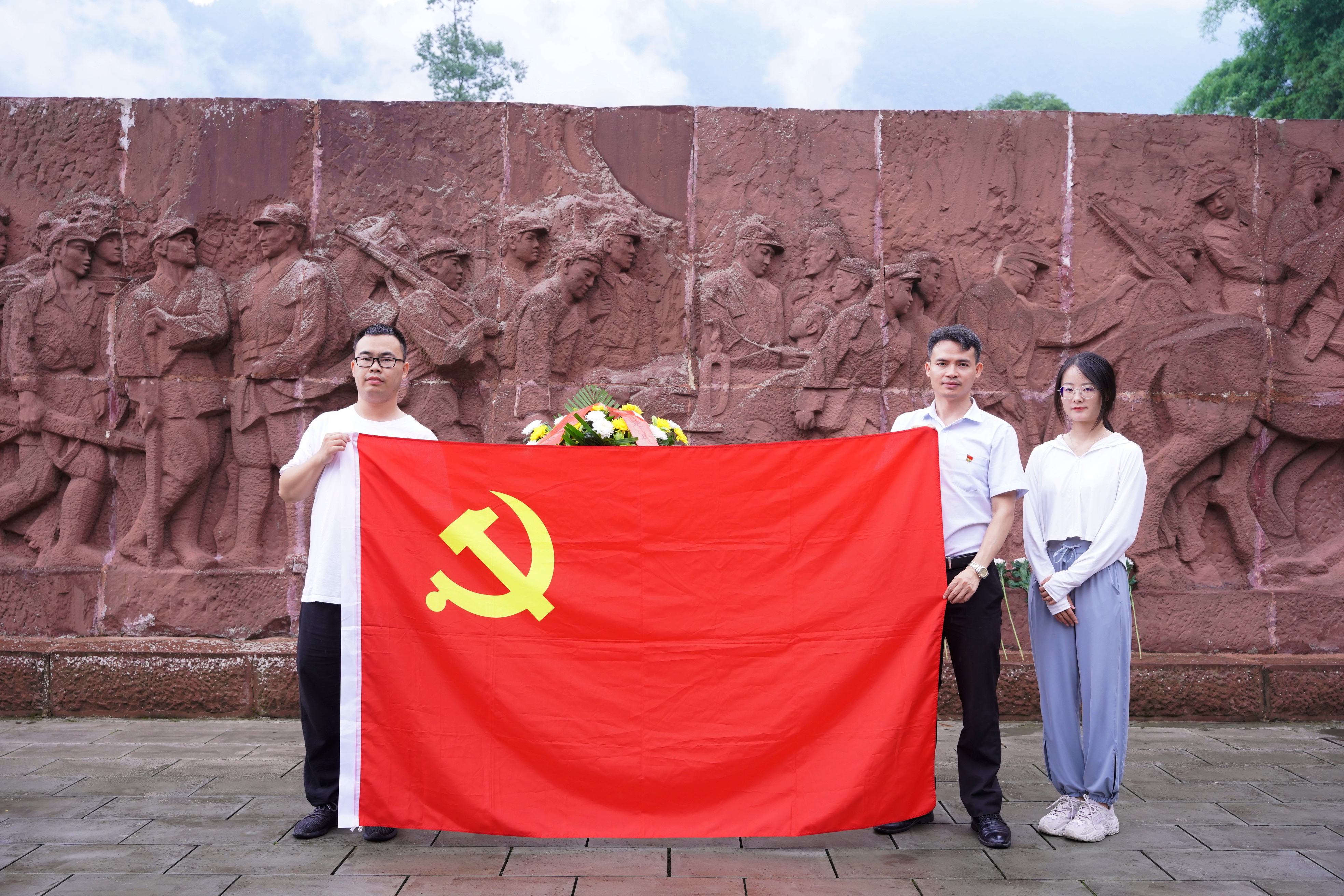 红律新闻 | 京师成都律所党员代表赴邛崃参加桂溪街道七一主题党日活动