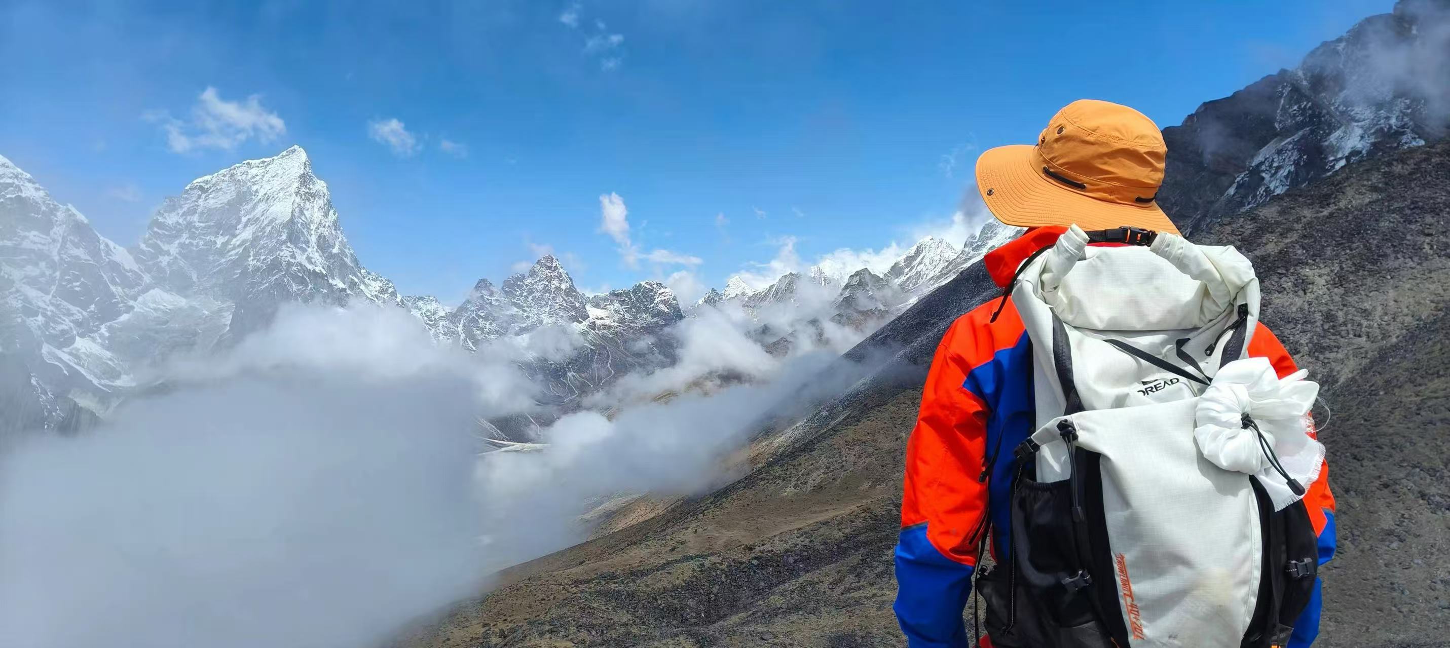 【京师人物 | 登顶珠峰】饶江华律师的“生命奇旅”登上《中国律师》杂志！